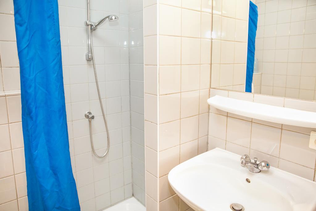 Jeugdherberg De Peerdevisser Oostduinkerke Habitación foto